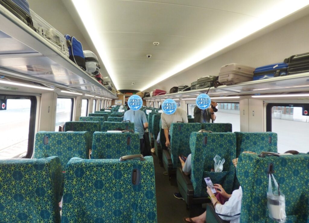 いまココ!管理人が乗ったラオス中国鉄道(LCR)の1等クラスの座席の写真