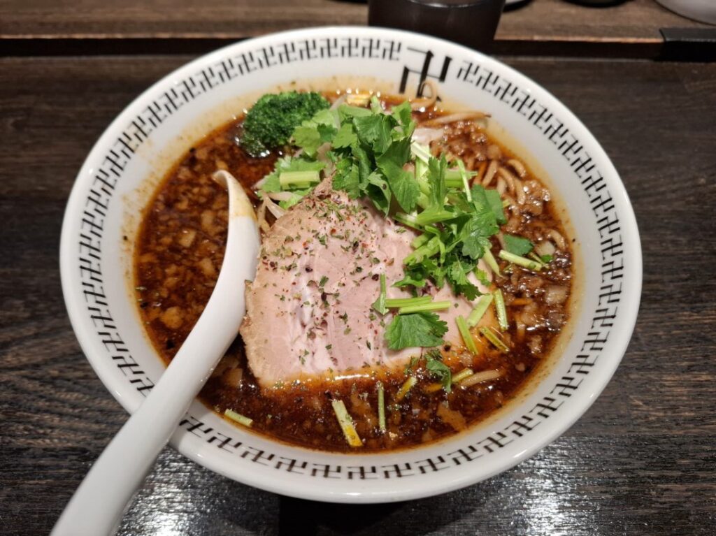 日本のスパイスラーメン卍力の写真