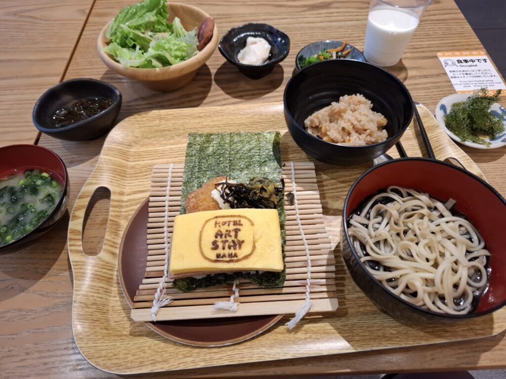 那覇の交際通り近くにある「ホテルアートステイ那覇国際通り」に宿泊した際に撮った朝食の写真