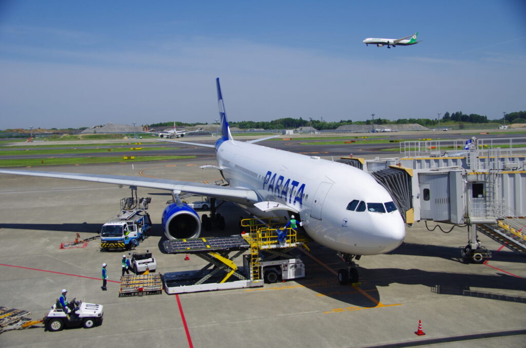 筆者が登場した成田発ソウル行きのパラタ航空を搭乗口付近の窓から撮った写真