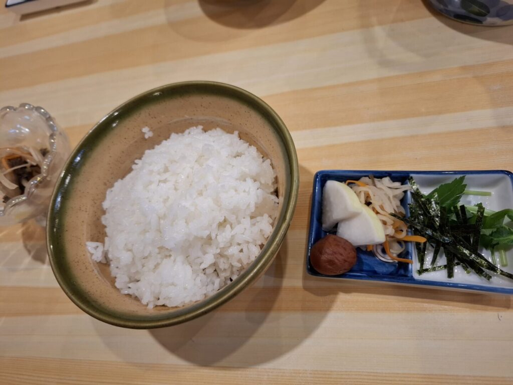 筆者が広島県の福山市の割烹魚勝で食べたうずみのセットを撮った写真
