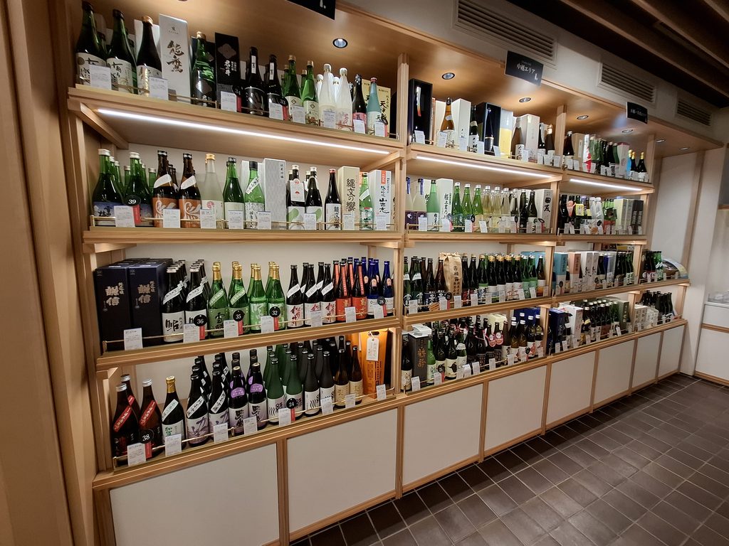 筆者が訪れた新潟のアンテナショップ、新潟情報館で売られていた日本酒の写真
